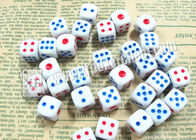 Плашки белого пластичного постоянного казино волшебные для профессиональной азартной игры плашек казино